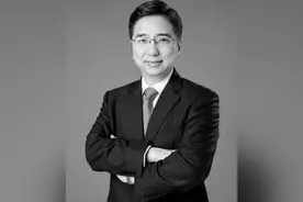 上海电气总裁跳楼自尽，妻子：他数日前曾割腕未遂图片