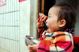 送孩子回老家2周，变化大的害怕，看得又喜又忧，谁来教我怎么办图片