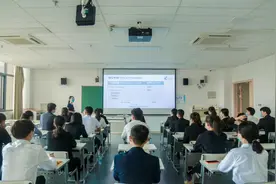 疫情之下，三亚高校学子“三点一线”的校园纪实图片