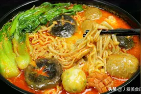 吃麻辣烫时，紧盯这4样菜挑，分量大又便宜，服务员：内行人图片