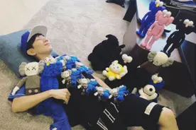 林俊杰的豪宅真不算什么！他的钢琴和音响，价格高至7位数图片