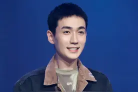 朱一龙重启主创见面会上，被问到想演什么角色，居然说想演灰太狼图片