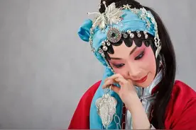 新婚夜新郎掀开盖头，新娘变成姑姑，他含泪接受终成一代宗师图片