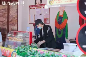 火爆60年的小吃穿越台湾海峡来到大洋湾，逆天吃法给你新奇口感图片