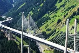 新疆最美的七座大桥图片