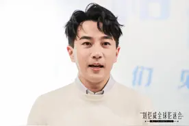 刘恺威近照发福明显，肚腩微显很憔悴，仅43天就胖了一圈？图片