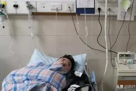 25岁小伙狂吃水果1个月，结果吃进了抢救室！咋回事？图片