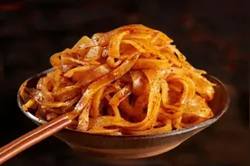 “舌尖上的宝鸡”：李西岐《岐山小吃：擀面皮、锅盔》图片