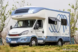 1200Ah锂电的中德合资房车，加强车体能抗零下20度，车内还有茶吧图片