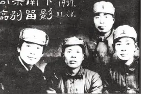 周子昆被捆起来送军事法庭，毛主席大声说：跟我走，没工作我分配图片