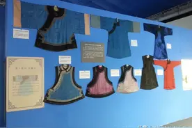 外国人也喜欢穿的客家传统服装，现在不多见了图片