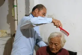 1000次透析，4万公里！苏州老人守护偏瘫老伴38年：她是我最珍惜的人图片
