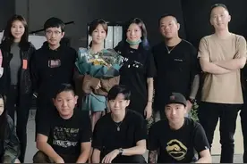 杨紫追星成功！和偶像赵薇合作，堪称追星成功的典范图片