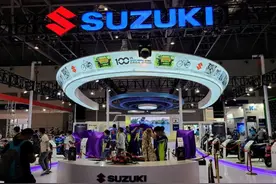 铃木百年再临重庆摩博会，悍将齐出图片