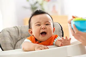 这3个黄金期掌握好，宝宝吃饭再也不用喂，家长们偷着乐吧图片