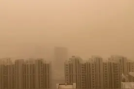 紧急通知！呼和浩特发布沙尘暴橙色预警，沙尘源头来自这里......图片