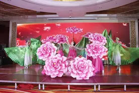 轻松一刻 | 舞蹈《花开中国》图片