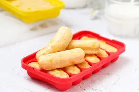 孩子要吃火腿肠，自己在家就能做，香嫩美味无添加，这妈妈太厉害图片