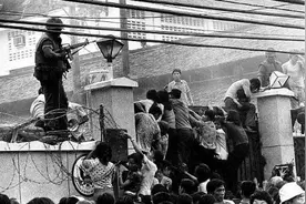 60年代，19个越南人扛着火箭筒闯进美国大使馆，杀了5个美国宪兵图片