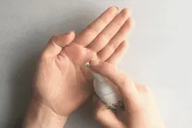 常用它洗手的注意啦！使用不当，洗手变“烧手”图片