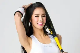 韩国女神撞脸刘亦菲，身高1米78，眼睛会放电，是棒球队拉拉队长图片