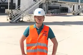 【八局工匠】胡文明：三个海外机场，成就一代工匠图片