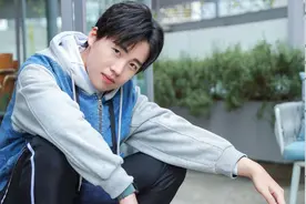 密探里郭麒麟大秀才智，背古诗、解字谜信手拈来，暴露国学素养图片