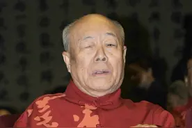 欧阳中石，中国第一位书法博导，自称无出右者！同行：他不懂书法图片