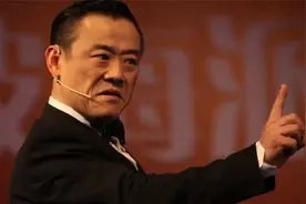周立波的幻灭史，巅峰时刻有多嚣张，人走茶凉就有多落魄图片