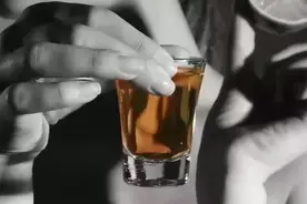兄弟的歌，兄弟的酒，我与兄弟情深重图片