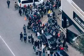 市值蒸发2380亿！又一全球巨头跌落神坛，靠疯狂打折自救图片