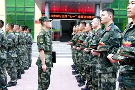 加钢淬火，熔炉重塑！这群士官不一样的开学季图片