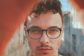 男人最大的投资，是自己图片