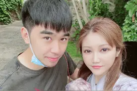 恭喜！国乒名将当爸爸了：曾多次打败世界冠军，美女妻子惊艳球迷图片