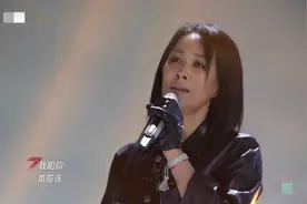 网传浪姐拉票太卑微，张柏芝下台强行握手，容祖儿带4女星下跪？图片