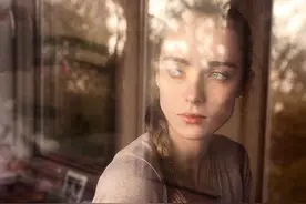 五六十岁的男性喜欢多少岁的女人？心理学家给出明确的答案图片