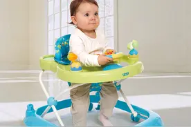 宝宝多大走路才算正常？有的10个月会走，有的15个月还不会图片