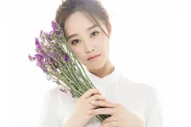 美女演员蓝盈莹图片
