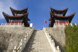 爬山看景，也是要有点小运气的图片