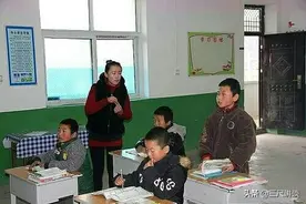 县城老教师晋升高级职称时，也应该有绿色通道，情况正在发生变化图片