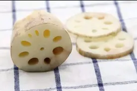 宁愿不吃，也不要碰以下几种“蔬菜”，寄生虫成“堆”！图片