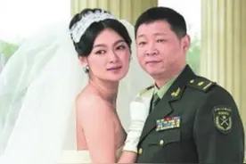 要钱没钱，要貌没貌！4位丑男演员，娶的老婆咋一个比一个漂亮？图片