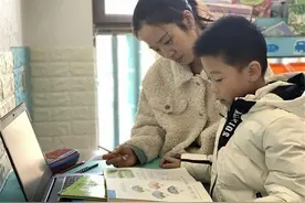“孩子都上小学了，你咋还不去上班？”全职宝妈说出理由令人心酸图片