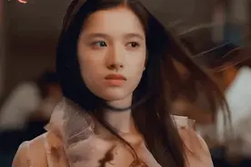 《风犬少年》女主，老板是周迅陈坤，一出道就赢在别人的起跑线上图片