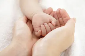 武汉孕娩管理中心：怀孕后为什么一定要到医院检查呢？图片