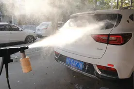 一周不洗车敢开车出门吗？女朋友感慨：男人爱车是真的图片