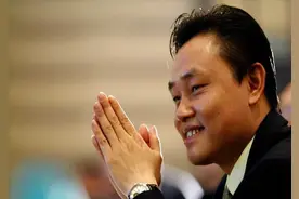 黄光裕的创业历史都是怎么样的，如何成为中国首富？视频封面