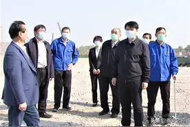 视频|崔洪刚调研包保的特种建筑用钢产业集群项目 坚定不移支持骨干企业做大做强图片