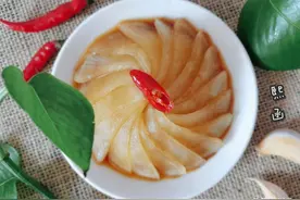 腌萝卜片只放盐，难怪萝卜有异味，多加1勺它，好吃又爽脆图片