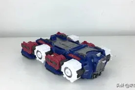 孩之宝变形金刚 地出系列Commander Class Sky Lynx 山猫号实物图图片